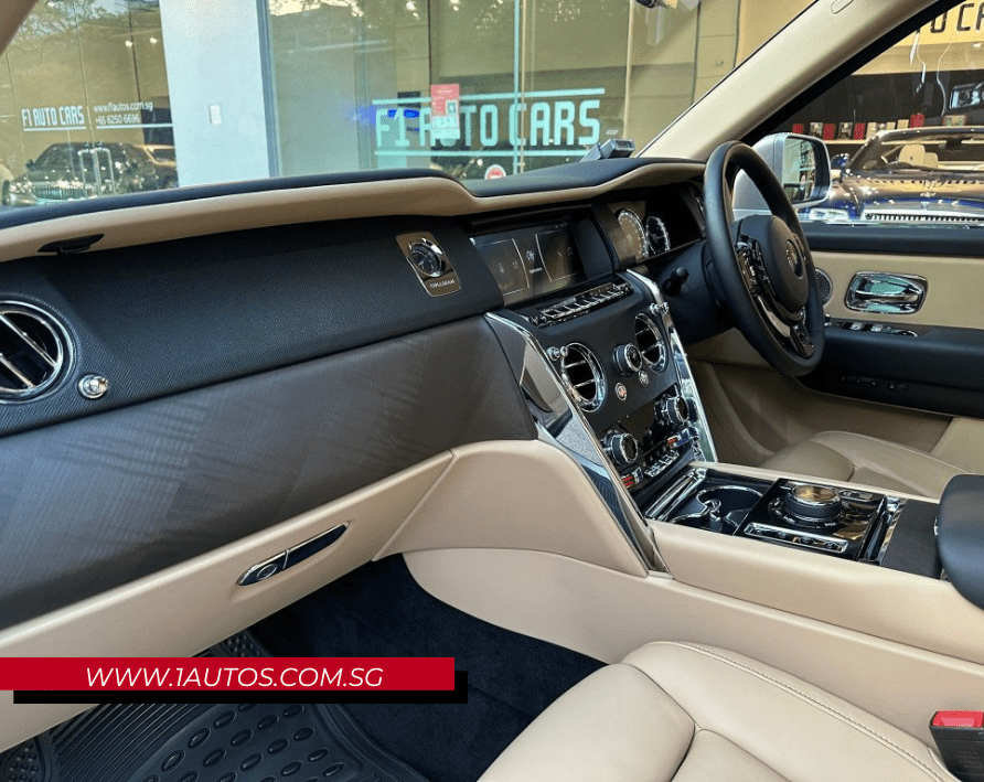 Rolls-Royce Cullinan 6.75A Black Badge