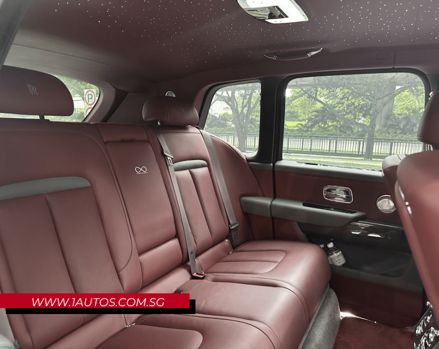 Rolls-Royce Cullinan V12 Black Badge