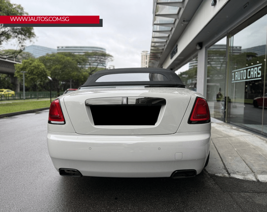 Rolls-Royce Wraith 6.6A Black badge