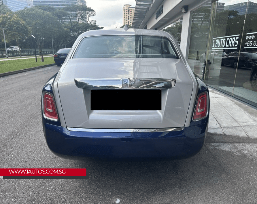 Rolls-Royce Phantom EWB