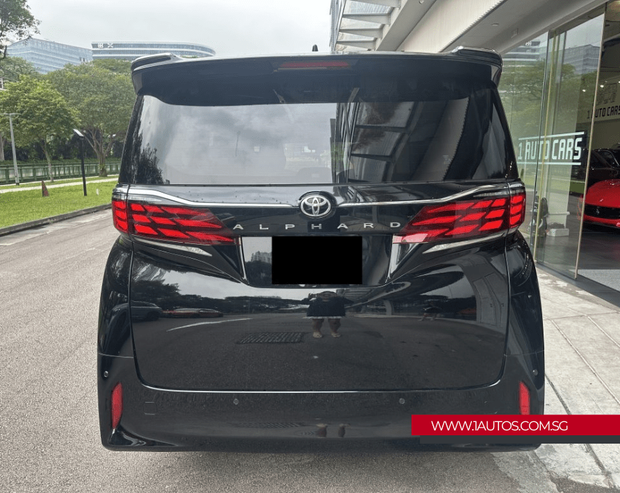 Toyota Alphard Hybrid 2.5A SR C-Package Moonroof
